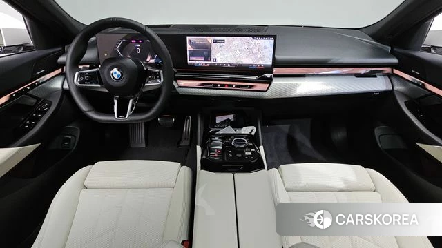 BMW 5 Series (G60) id 4242679 из Кореи 32