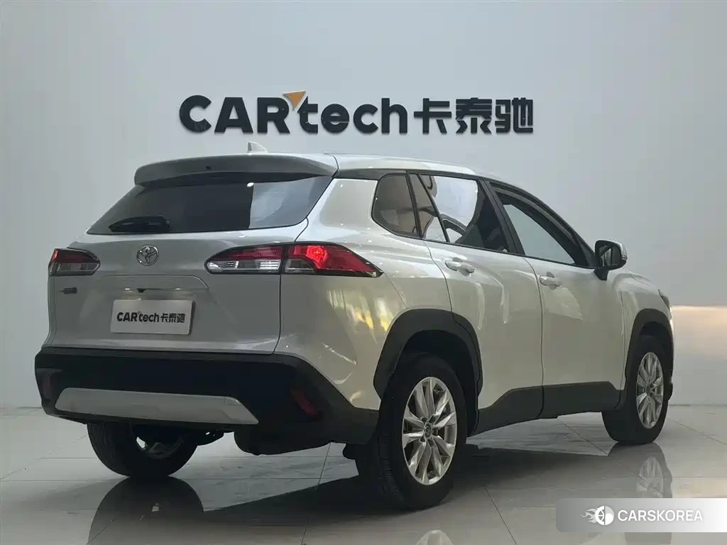 Toyota Corolla id 4538813 из Китая 13