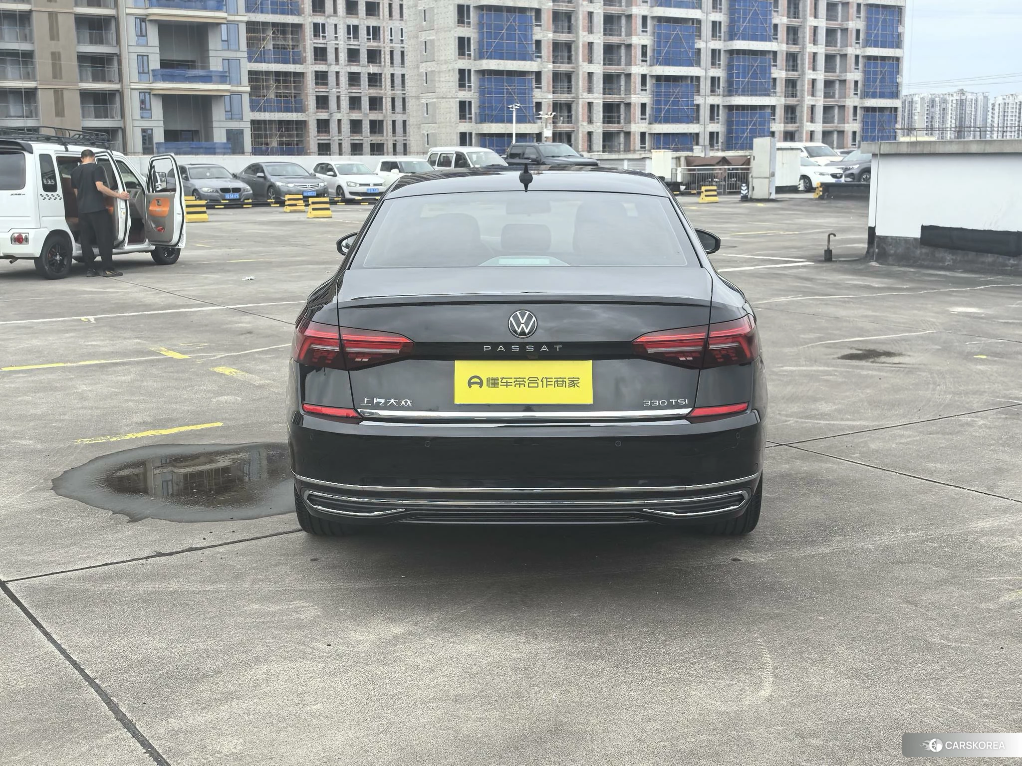 Volkswagen Passat id 4419075 из Китая 16