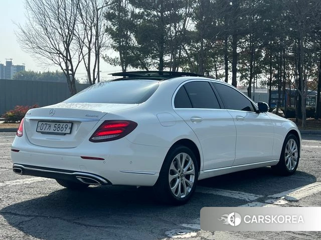 Mercedes-Benz E-Class W213 id 3795739 из Кореи 14