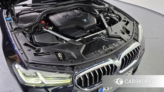 BMW 5 Series (G30) id 3787758 из Кореи 16