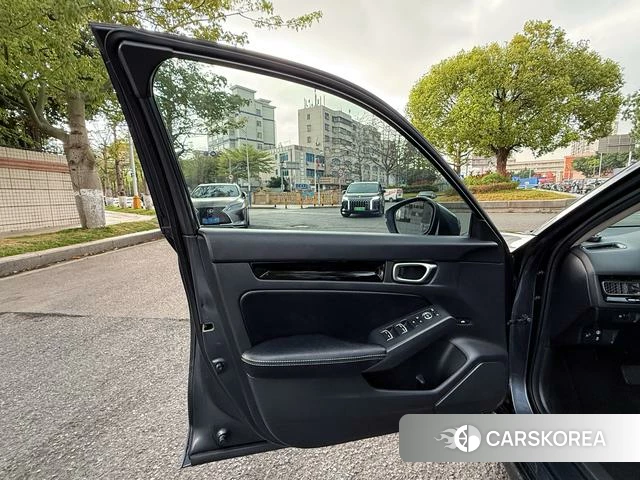 Honda Civic id 4278116 из Китая 12
