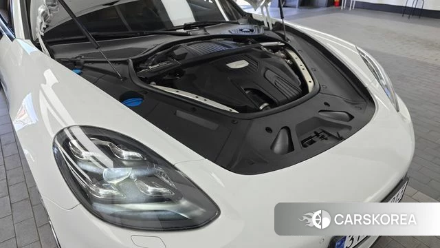 Porsche Panamera (971) id 4497032 из Кореи 27