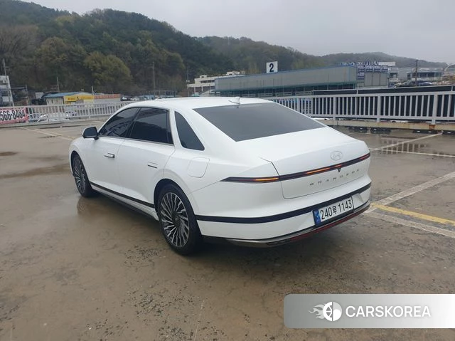 Hyundai Grandeur (GN7) id 3914701 из Кореи 16