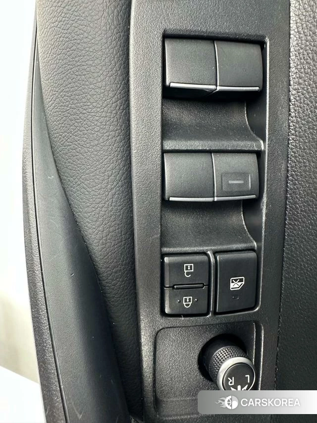 Toyota Corolla id 4367057 из Китая 12