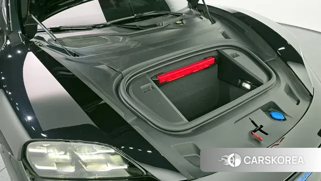 Porsche Taycan id 3585527 из Кореи 16