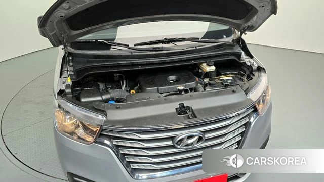 Hyundai The New Grand Starex id 4285601 из Кореи 27