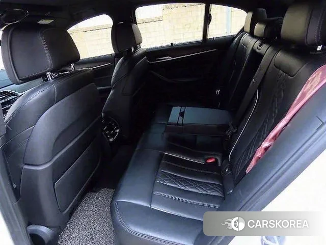 BMW 5 Series (G30) id 3055765 из Кореи 16