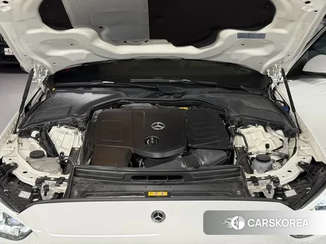 Mercedes-Benz C-Class W206 2022 Белый из Кореи, фото 6