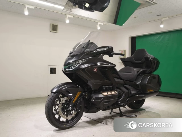 Проданный Honda GL1800 TOUR DCT 2026 из Японии, фото 4
