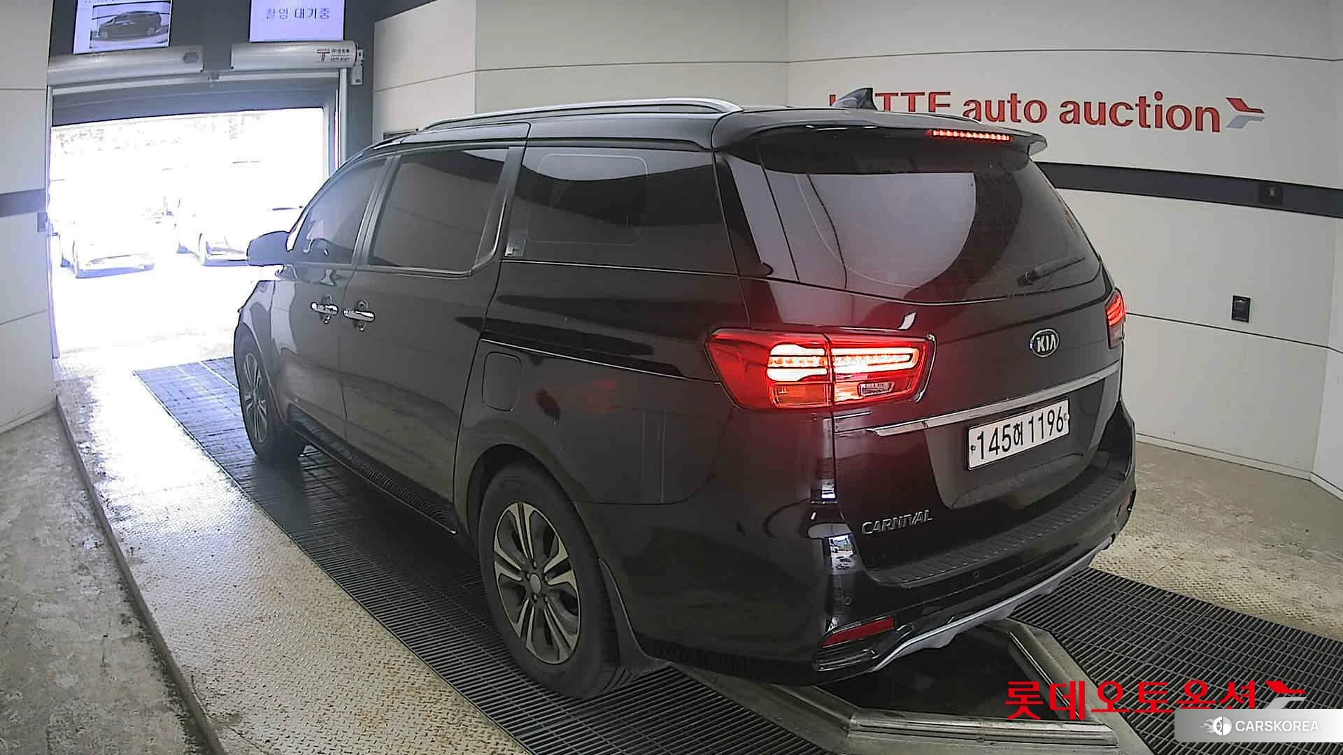 Kia Carnival id 4289556 из Кореи 34