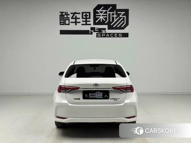 Toyota Corolla id 4348572 из Китая 13