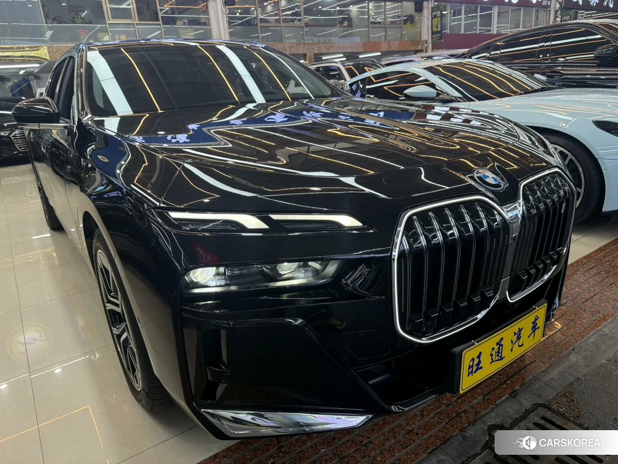 BMW i7 id 4421002 из Китая 11