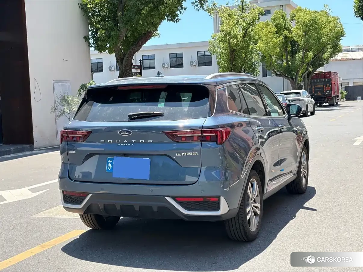 Ford Equator 2024 Silver/gray из Китая, фото 6
