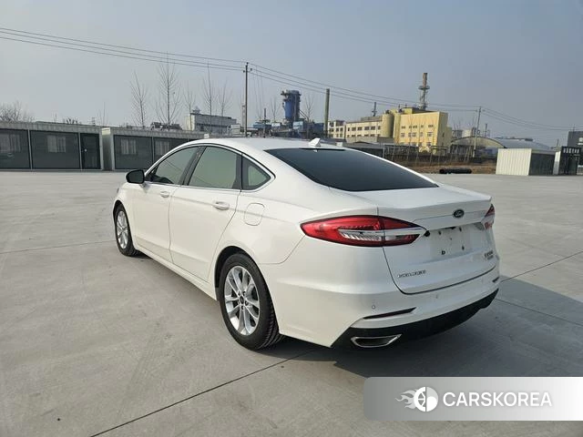 Ford Mondeo 2020 Белый из Китая, фото 6