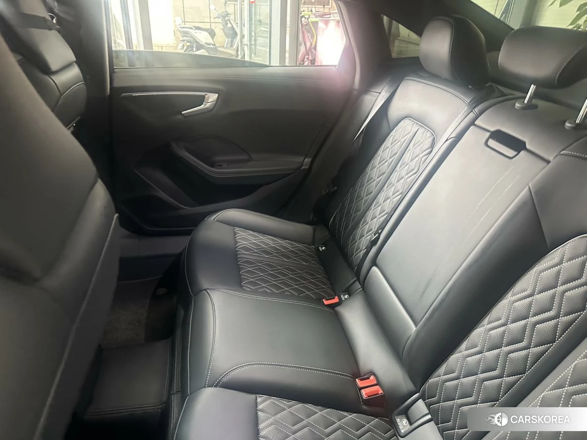 Audi A5L 2025 Фиолетовый из Китая, фото 6