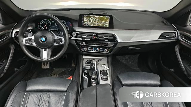 BMW 5 Series (G30) id 4317825 из Кореи 29