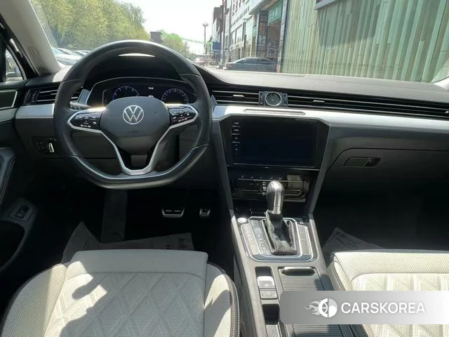 Volkswagen Magotan 2024 Черный из Китая, фото 6