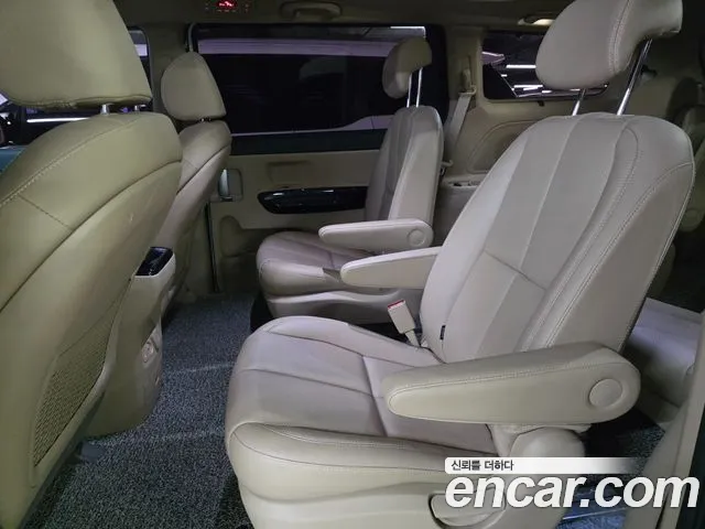 Kia The New Carnival id 2844976 из Кореи 16