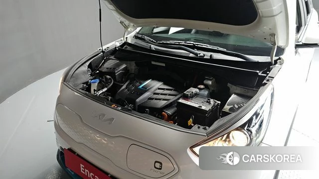 Kia Niro EV id 3860081 из Кореи 16