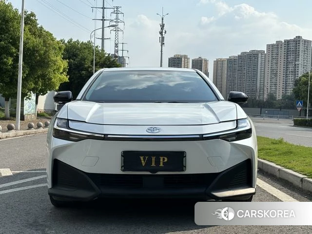 Toyota bZ3 id 4260683 из Китая 13