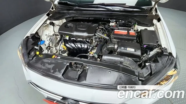 Hyundai Avante AD id 2937286 из Кореи 16