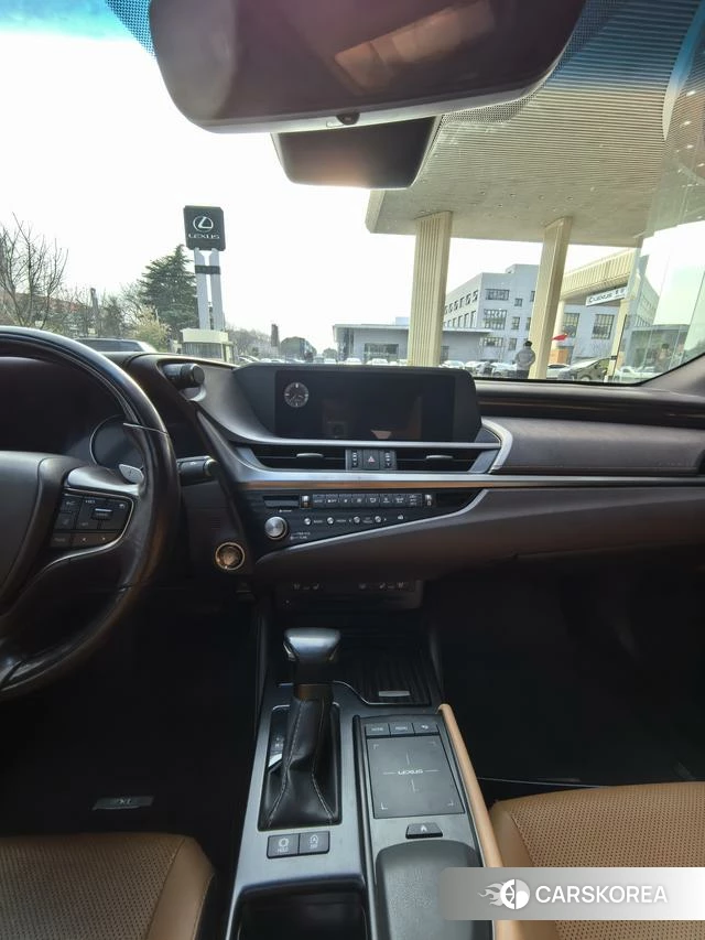 Lexus ES id 4220087 из Китая 13