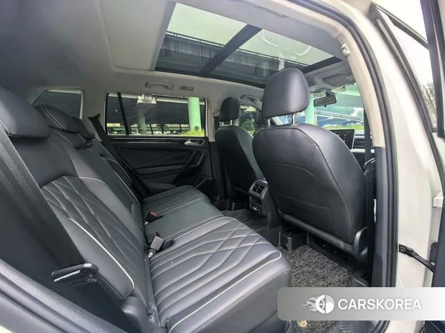 Volkswagen Tiguan L id 4359557 из Китая 9