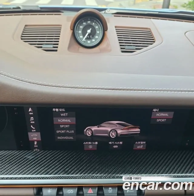 Porsche 911(992) id 2912360 из Кореи 9