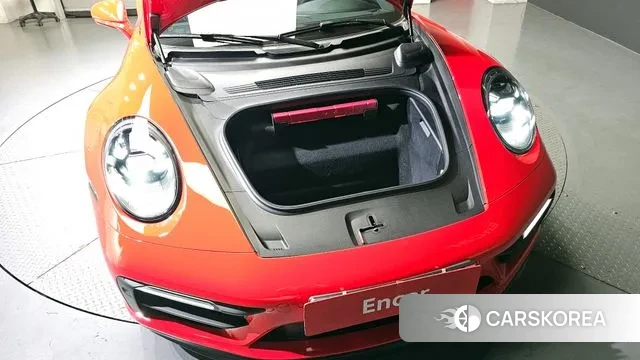 Porsche 911(992) id 3119982 из Кореи 16