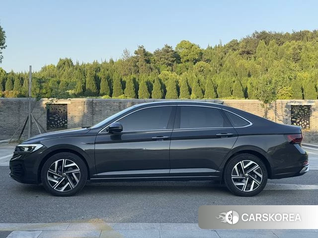 Volkswagen Sagitar 2024 Черный из Китая, фото 6