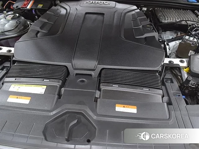 Audi Q8 (4M) id 3339317 из Кореи 16