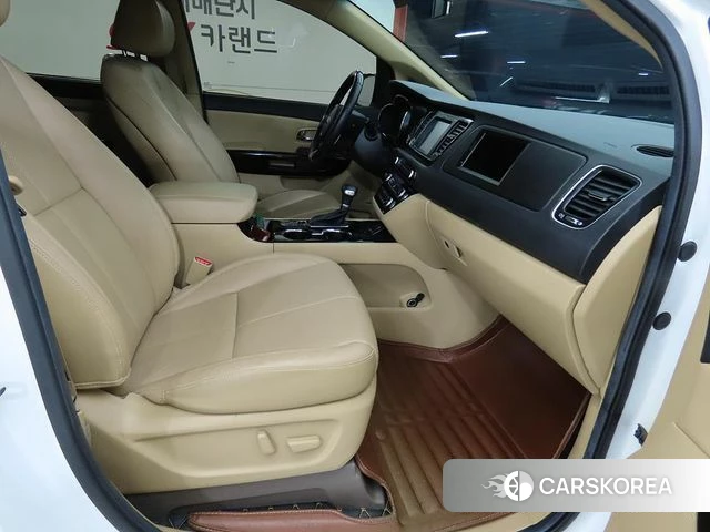 Kia The New Carnival id 4335503 из Кореи 16