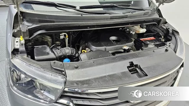 Hyundai The New Grand Starex id 3672856 из Кореи 16