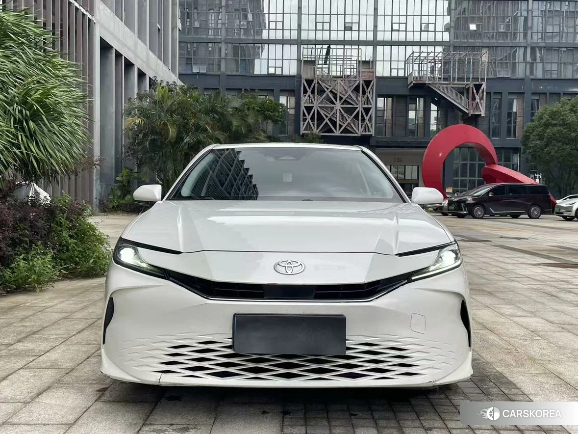 Toyota Camry 2024 Белый из Китая, фото 6