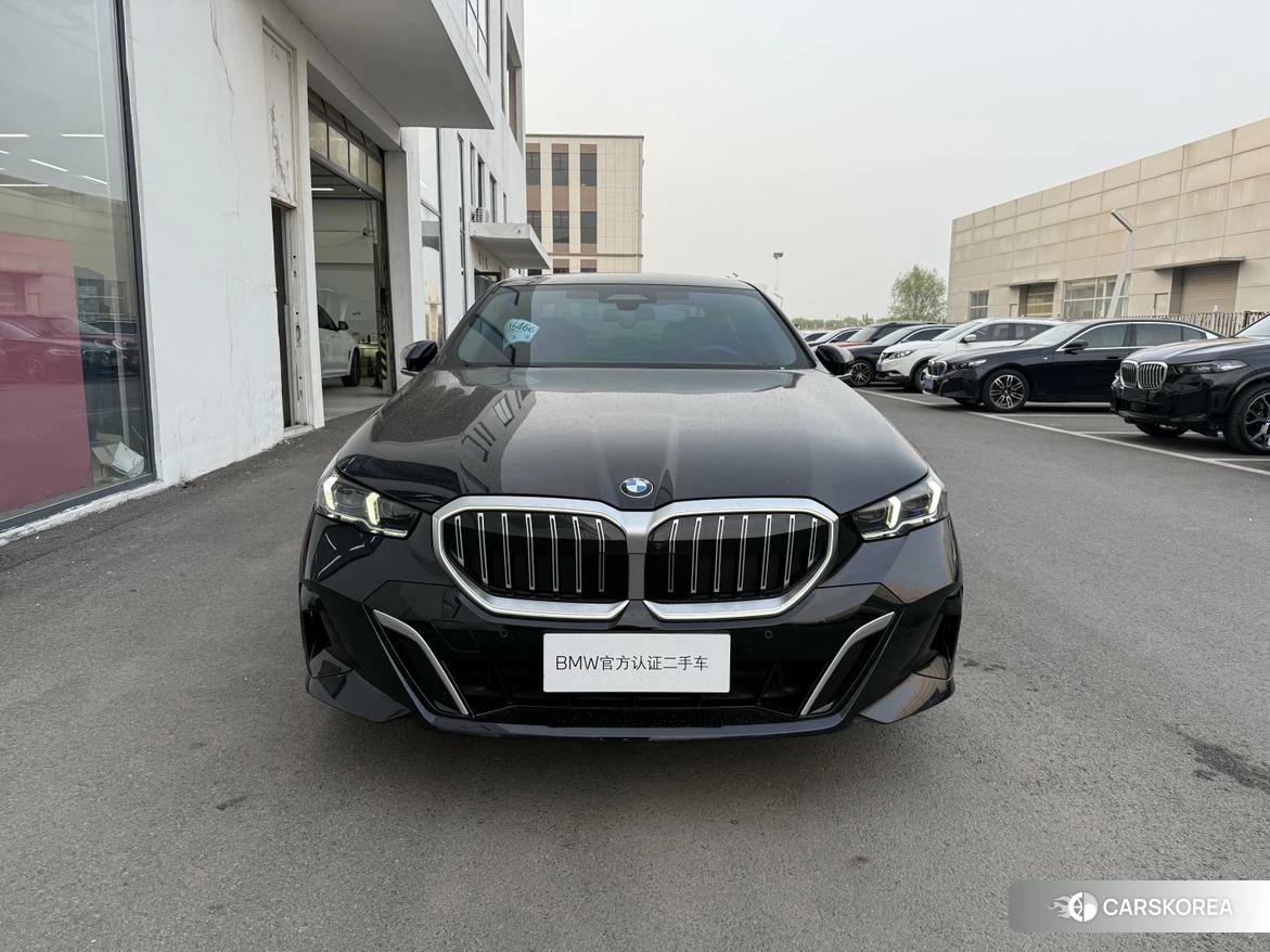 BMW 5 series 2024 Черный из Китая, фото 6