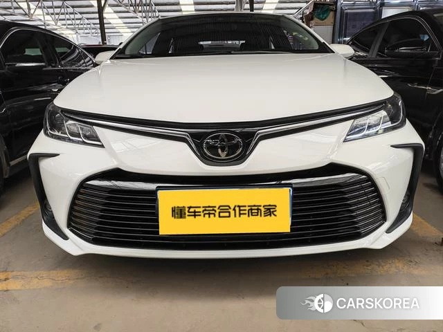 Toyota Corolla 2021 Белый из Китая, фото 6