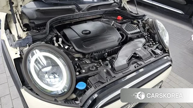 Mini Cooper Convertible id 3726853 из Кореи 16