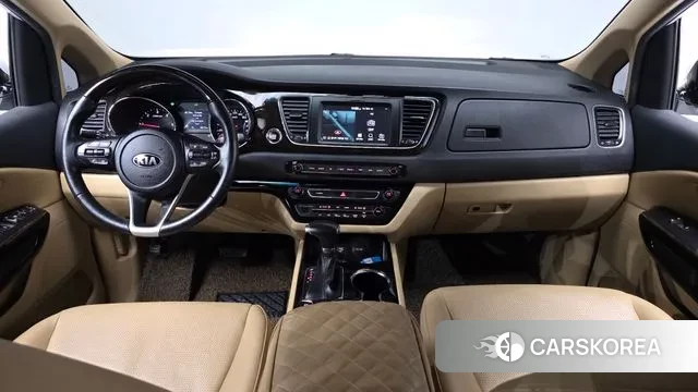 Kia The New Carnival id 3593411 из Кореи 16