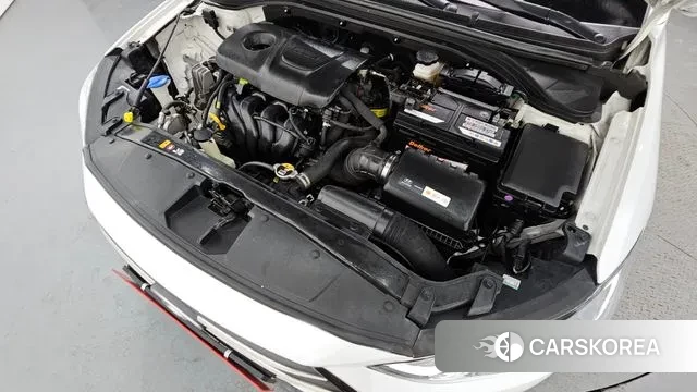 Hyundai Avante AD id 3742950 из Кореи 16