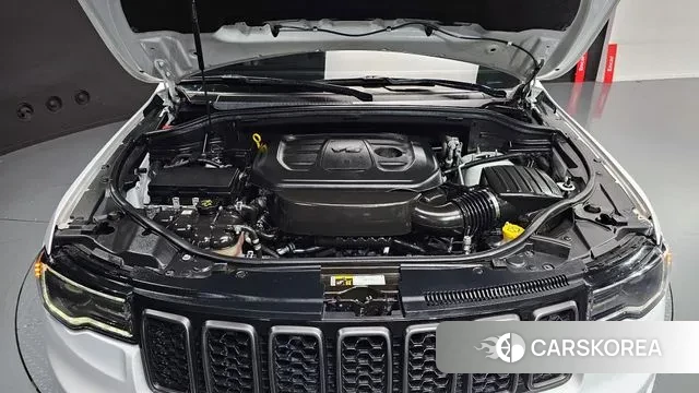 Jeep Grand Cherokee id 3504655 из Кореи 16