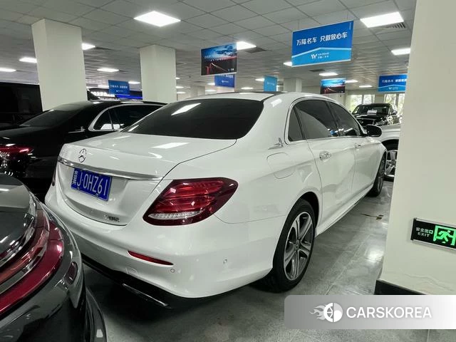 Mercedes-Benz E-class id 4208674 из Китая 6