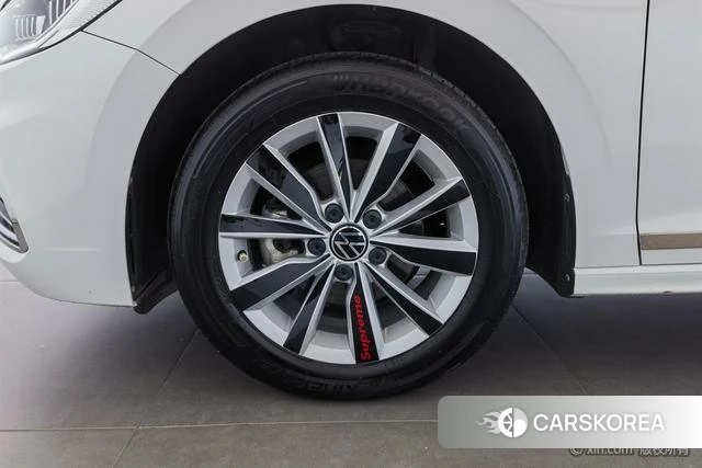 Volkswagen Bora id 4276315 из Китая 20