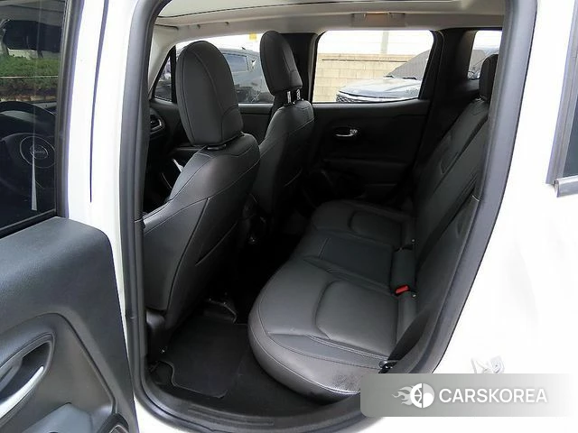 Jeep Renegade id 4356449 из Кореи 16