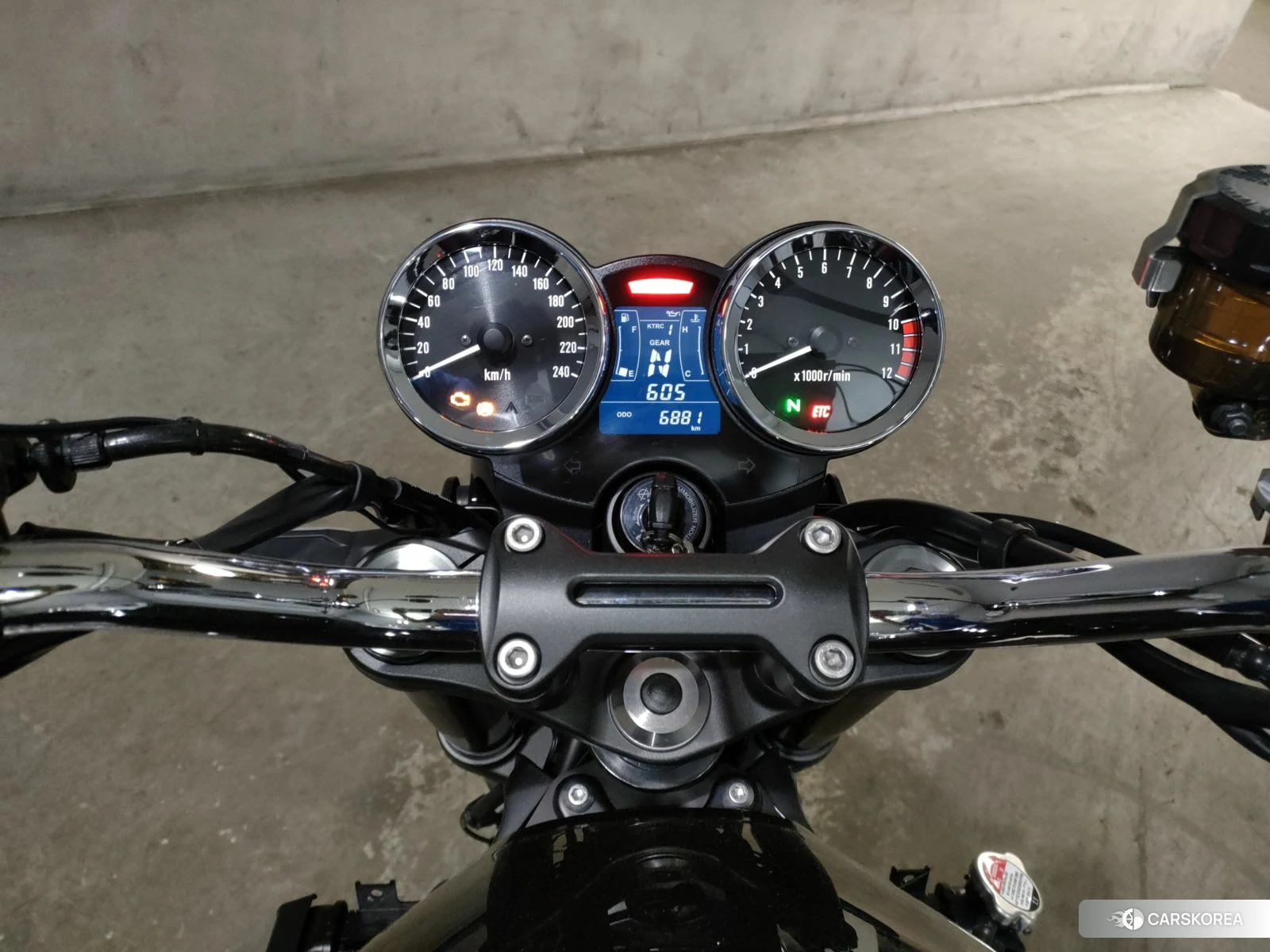Kawasaki Z900RS id 3949309 из Японии 6
