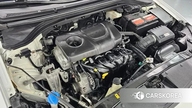 Hyundai Avante AD id 3034342 из Кореи 16