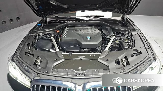 BMW 5 Series (G30) id 4308931 из Кореи 16