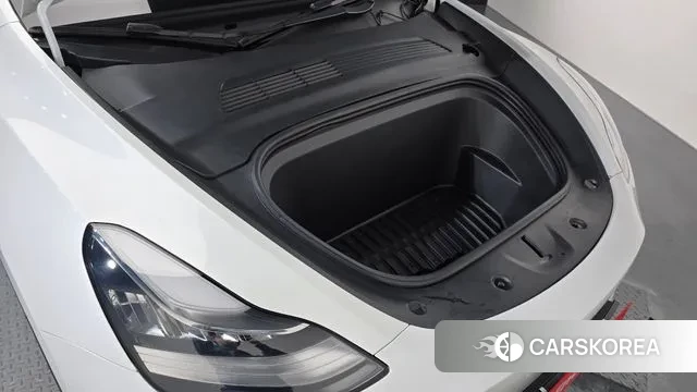 Tesla Model Y id 3587123 из Кореи 16