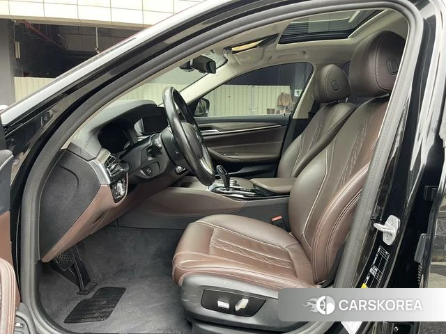 BMW 5 series PHEV id 4227878 из Китая 13