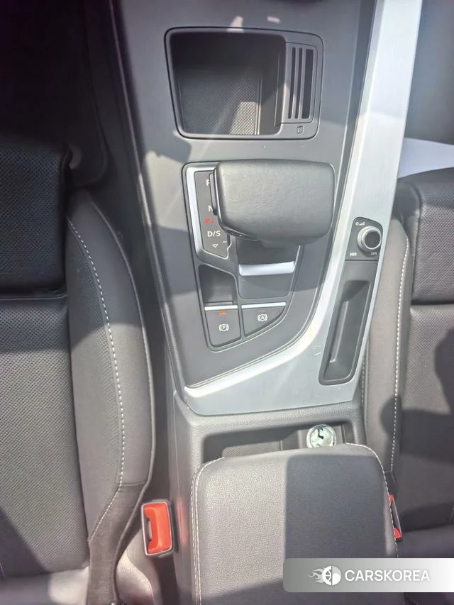 Audi A4L id 4271824 из Китая 10
